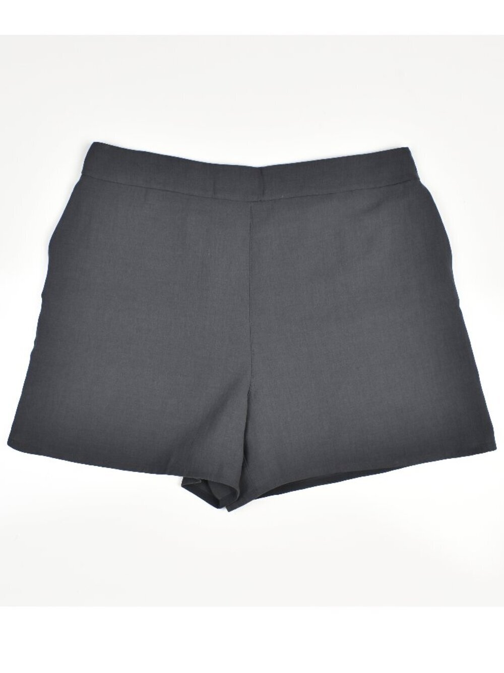 Lululemon Flat-Front Relaxed Short 4" - 10